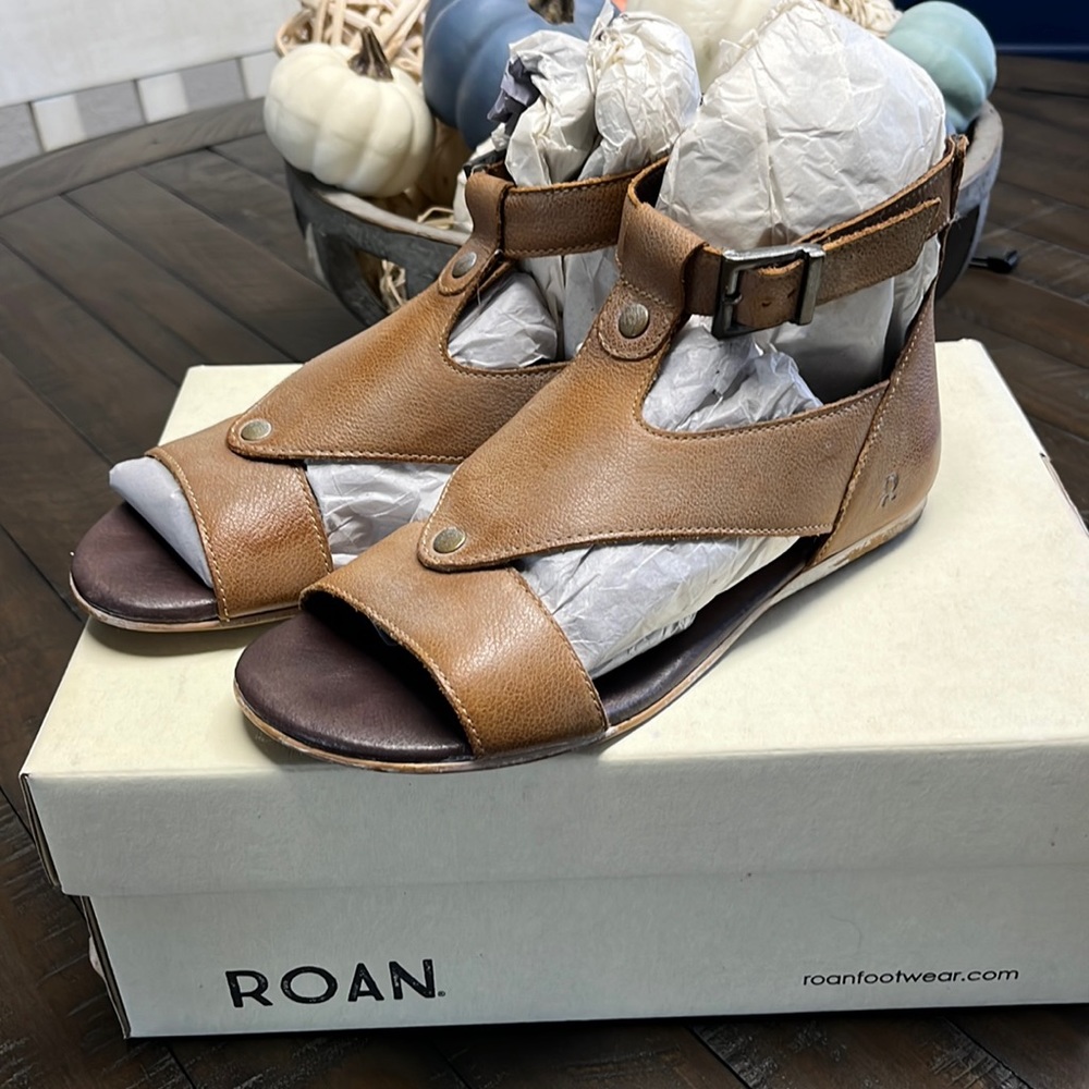 Women’s Roan sandals
